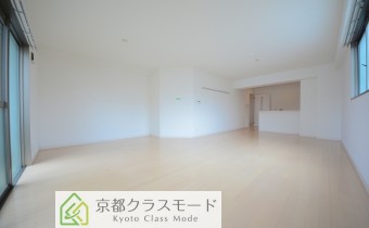人気の御所南エリア広々LDK24.5帖のハイグレード賃貸♪