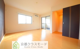 ※室内写真は同建物内の2階のお部屋となります。