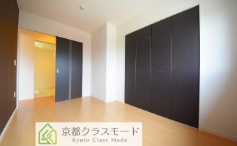 洋室5帖・別アングル