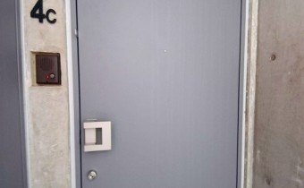 玄関ドア