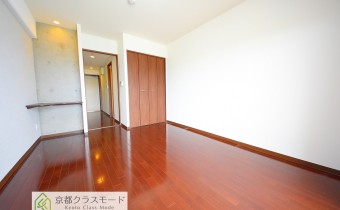 Room 7.4