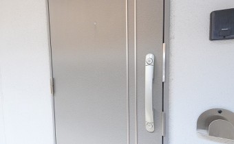 玄関ドア