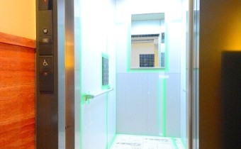 エレベーター