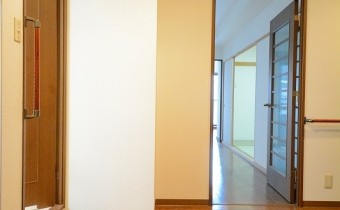 ※室内写真は同マンション内・別タイプの参考画像となります。