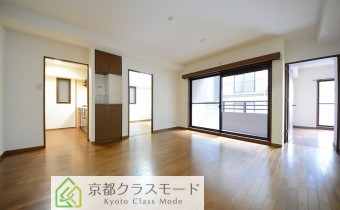 ※室内写真は同マンション内・別タイプの参考画像となります。