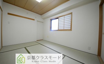 ※室内写真は同マンション内・別タイプの参考画像となります。
