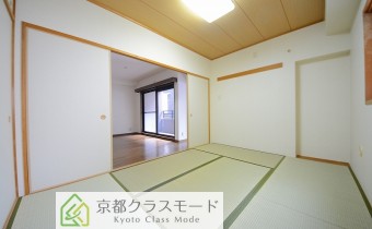 ※室内写真は同マンション内・別タイプの参考画像となります。