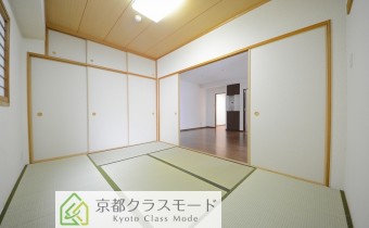 ※室内写真は同マンション内・別タイプの参考画像となります。
