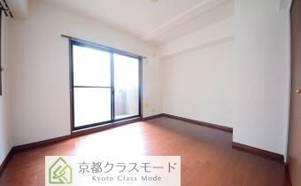 ※室内写真は同マンション内・別タイプの参考画像となります。