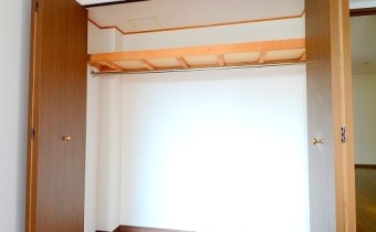 ※室内写真は同マンション内・別タイプの参考画像となります。