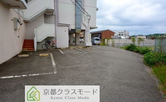 敷地内ガレージ
