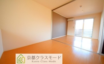 洋室5.2帖+LDK10.4帖