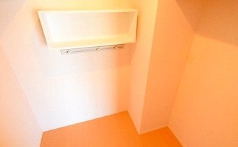 ウォークインクローゼット②・別アングル