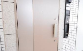 玄関ドア