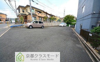 敷地内ガレージ