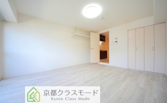 洋室10帖・別アングル