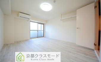 洋室10帖・別アングル