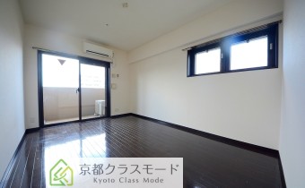 角部屋・2面採光の陽当たり・風通しの良いお部屋・LDK11.3帖♪