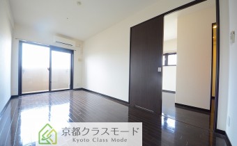 洋室7帖・別アングル