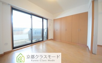 洋室8.8帖