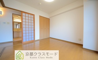 洋室6.4帖・別アングル