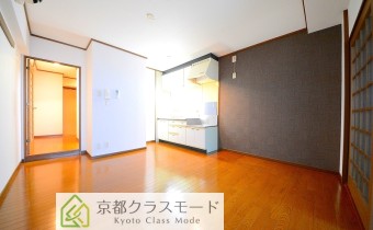 ※室内写真は同マンション内・別タイプの参考画像となります。