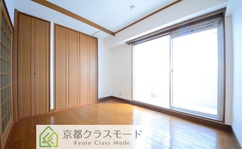 ※室内写真は同マンション内・別タイプの参考画像となります。