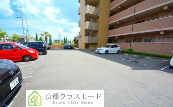 敷地内ガレージ