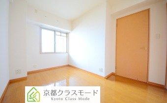 洋室5.4帖　別アングル