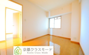 洋室5.5帖　別アングル