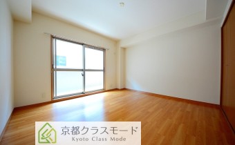 洋室8帖