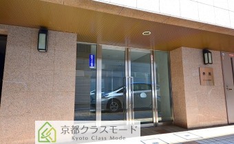マンションエントランス