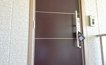 玄関ドア