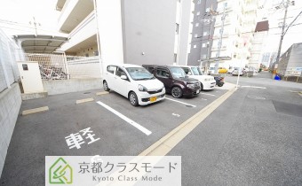 敷地内ガレージ