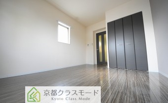 ※室内写真は同マンション内の別タイプのお部屋になります。