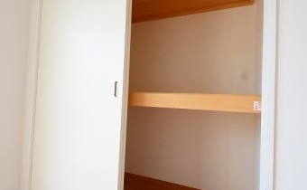 洋室6帖①の収納