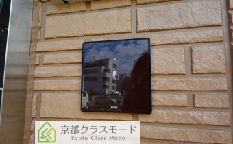 カードキーでピッとオートロックを開けられます♪