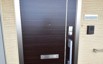 玄関ドア