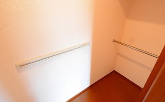 ワンステップクローゼット（内部）