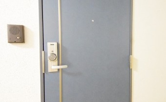 玄関ドア
