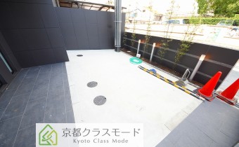 敷地内ガレージ
