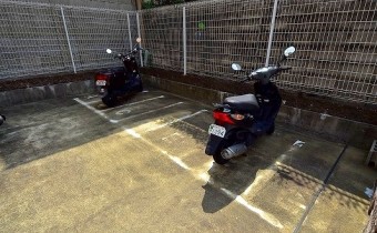 バイク置き場