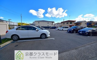 敷地内ガレージ