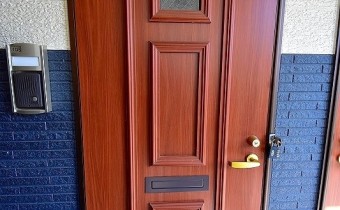 玄関ドア