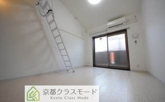 洋室8.9帖・別アングル