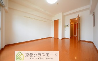 洋室約10帖・別アングル