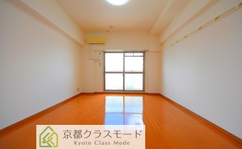 アクセス便利な立地に広々約10帖の1K♪