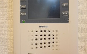 TVモニター付きオートロック　※室内写真は同マンション内の別タイプのものです。参考にご覧ください。