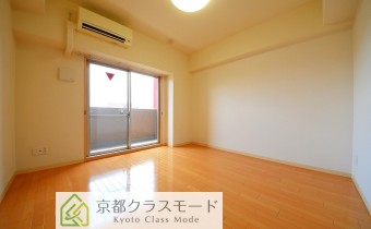 ※室内写真は同マンション内・別タイプのお部屋になります。