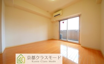 ※室内写真は同マンション内・別タイプのお部屋になります。